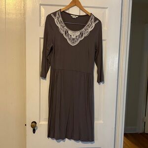 Boden Gray with white embroidery 3/4 sleeve dress